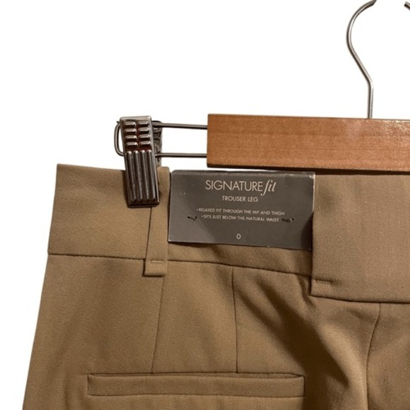 Ann Taylor Signature Fit Trouser Leg Pants Khaki Tan Size 0 Dress Pants Business - Picture 5 of 6